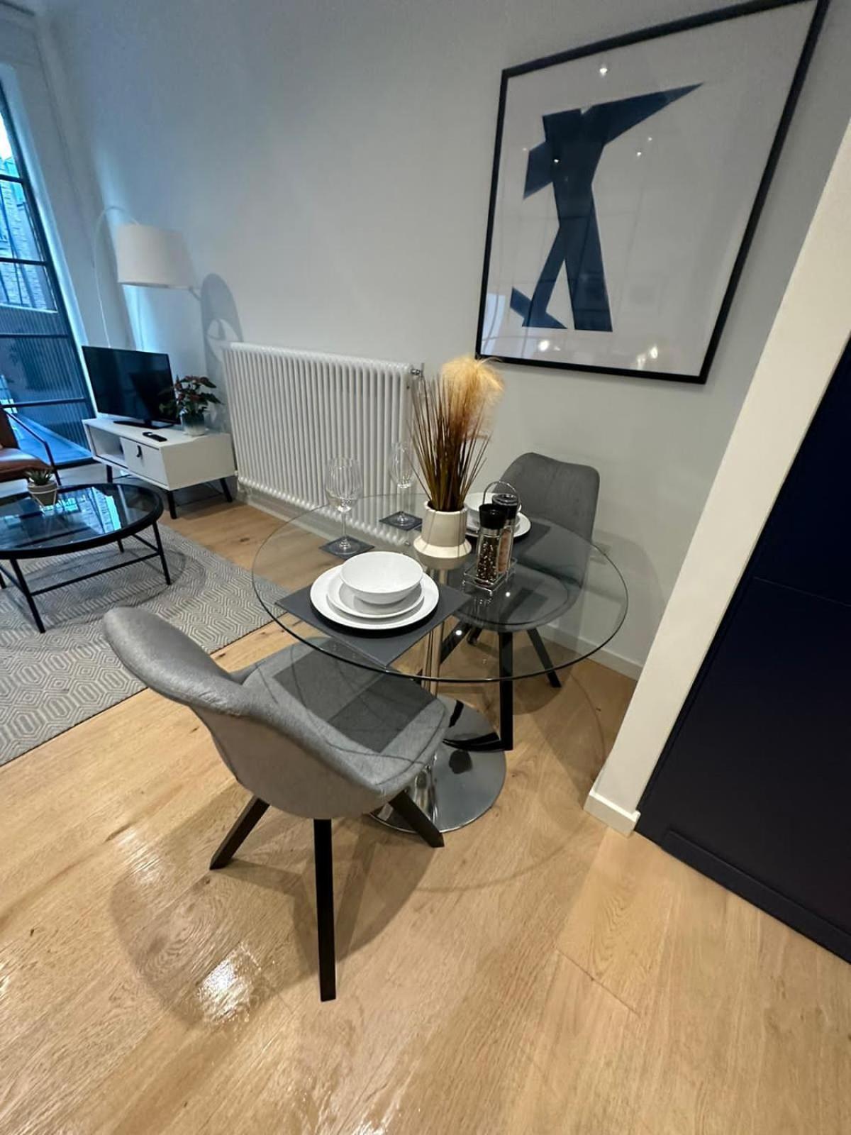 Luxury Apartment-Business-Relocation-Canary Wharf Londra Esterno foto